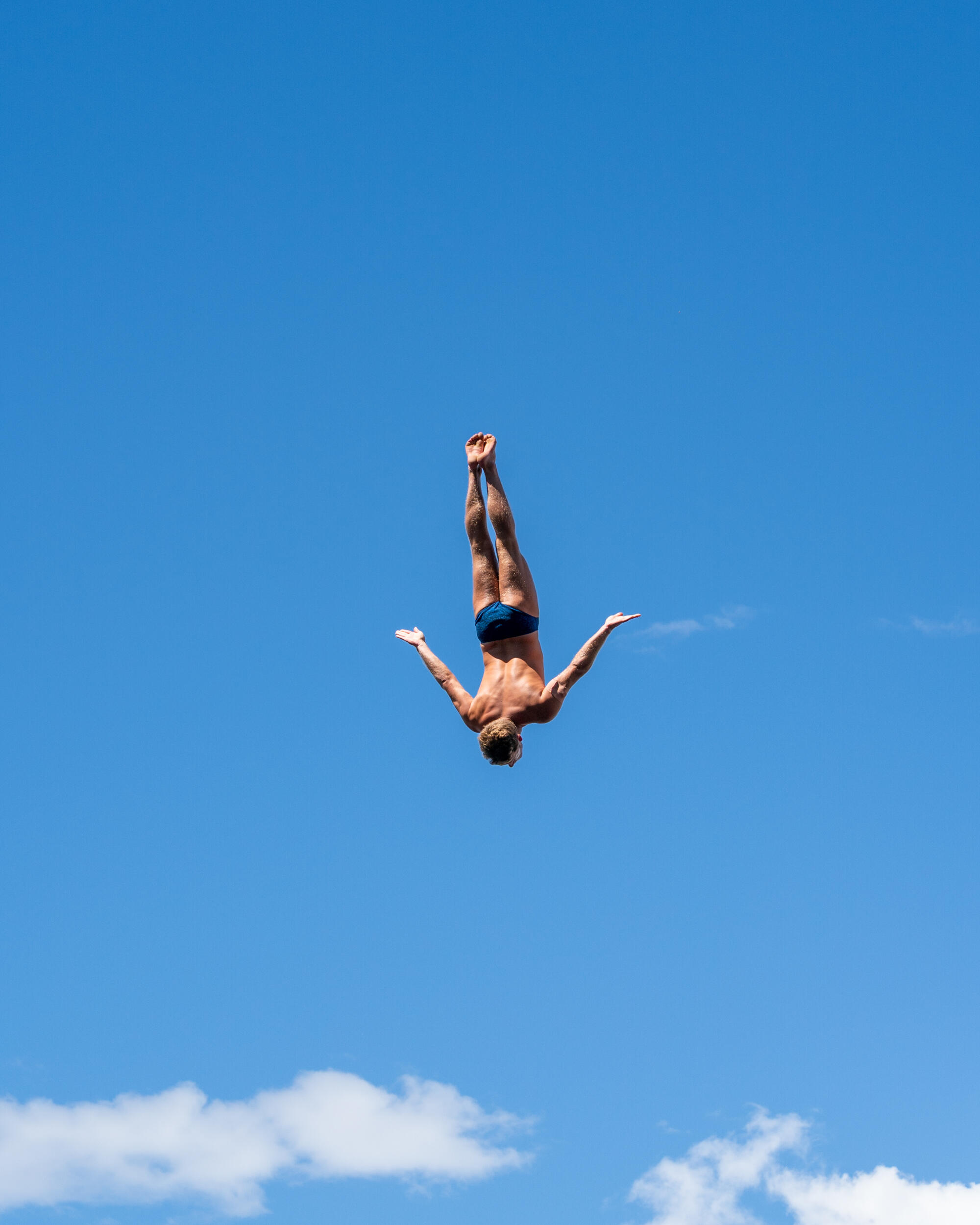 Aiden Heslop final dive finishing first